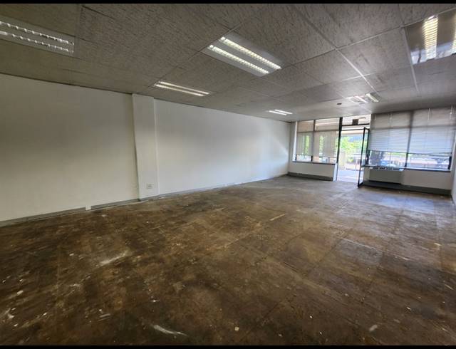 96M² OFFICE TO LET IN VORNA VALLEY